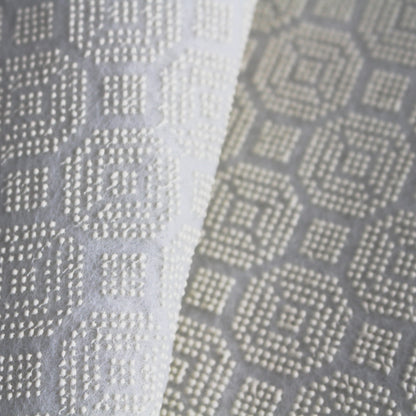 Rutschfeste Matratzenunterlage mit Noppen – Atmungsaktiv, sicherer Halt & Schutz